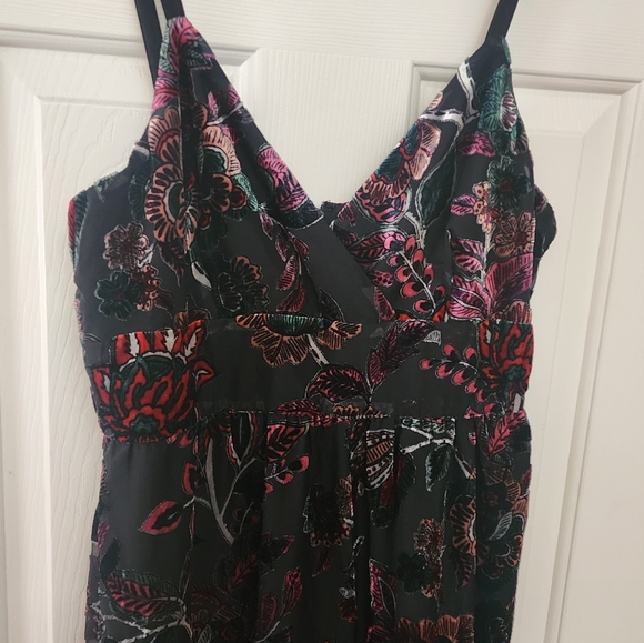 Anthropologie HUTCH Tiered Velvet Jumpsuit size 8 - Picture 4 of 9